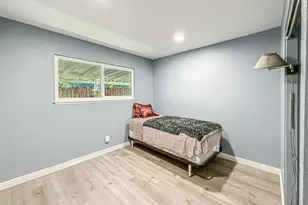 2098 Covington Ave, Simi Valley, CA 93065 - Photo 17
