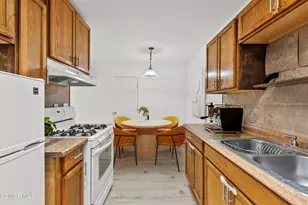 8800 Cedros Ave, Panorama City, CA 91402 - Photo 3