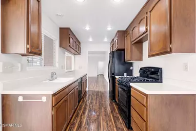 6917 Luther Circle, Moorpark, CA 93021 - Photo 17