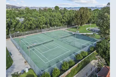 2508 Glenhurst Court, Simi Valley, CA 93063 - Photo 37