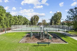 2508 Glenhurst Ct, Simi Valley, CA 93063 - Photo 41