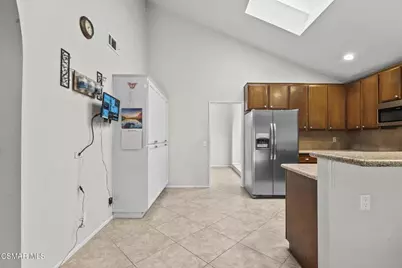 2508 Glenhurst Court, Simi Valley, CA 93063 - Photo 17