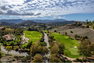 1280 Woodland Grove Court, Westlake Village, CA 91362 - Photo 9