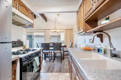 246 W Vineyard Avenue, Oxnard, CA 93036 - Photo 9