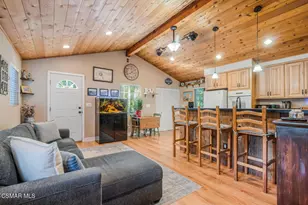 1088 Alta Vista Rd, Simi Valley, CA 93063 - Photo 9