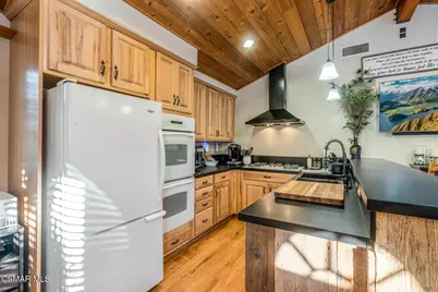 1088 Alta Vista Road, Simi Valley, CA 93063 - Photo 13