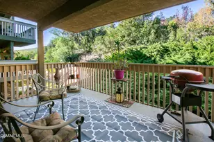 286 Oak Leaf Dr, Thousand Oaks, CA 91360 - Photo 11