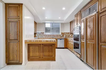 10550 Wilshire Boulevard #103, Los Angeles, CA 90024 - Photo 11