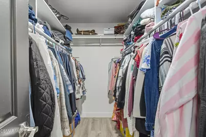 20448 Calhaven Drive, Saugus, CA 91390 - Photo 15