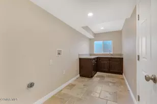 90 La Paz Ct, Simi Valley, CA 93065 - Photo 33