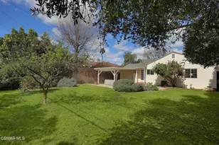 18020 Collins St, Encino, CA 91316 - Photo 23