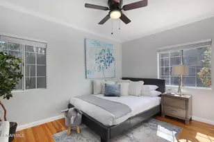 18020 Collins St, Encino, CA 91316 - Photo 17