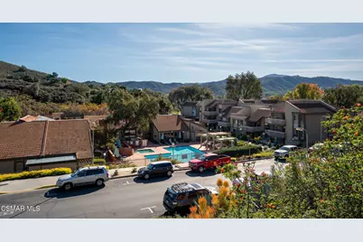 327 Chestnut Hill Court #11, Thousand Oaks, CA 91360 - Photo 15