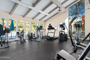 327 Chestnut Hill Ct, Thousand Oaks, CA 91360 - Photo 19