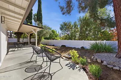 6454 Smoke Tree Avenue, Oak Park, CA 91377 - Photo 19