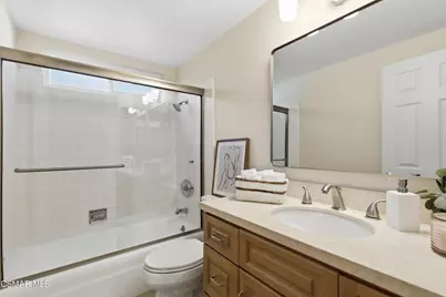 6454 Smoke Tree Avenue, Oak Park, CA 91377 - Photo 15