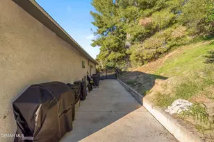 18712 Vicci St, Canyon Country, CA 91351 - Photo 31