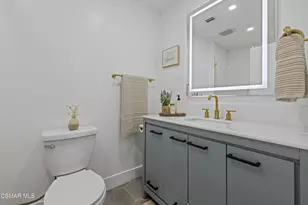18712 Vicci St, Canyon Country, CA 91351 - Photo 25