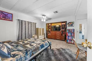 15750 Arroyo Dr, Moorpark, CA 93021 - Photo 15