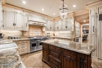 551 Rustic Hills Drive, Simi Valley, CA 93065 - Photo 7