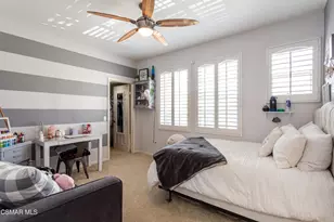 68 E Twisted Oak Dr, Simi Valley, CA 93065 - Photo 19