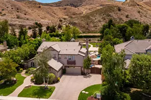 68 E Twisted Oak Dr, Simi Valley, CA 93065 - Photo 21