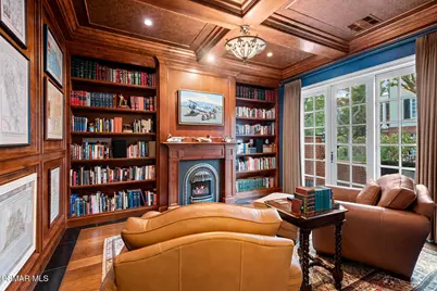 2378 Heatherbank Court, Thousand Oaks, CA 91361 - Photo 9