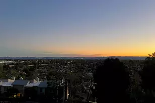 15652 Hillview Ln, Granada Hills, CA 91344 - Photo 21