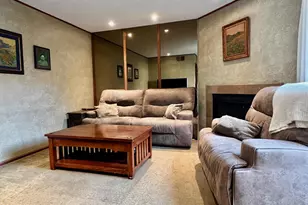 15652 Hillview Ln, Granada Hills, CA 91344 - Photo 9