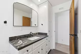 2183 E Chesterton St, Simi Valley, CA 93065 - Photo 15