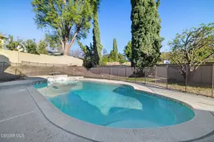 2183 E Chesterton St, Simi Valley, CA 93065 - Photo 5