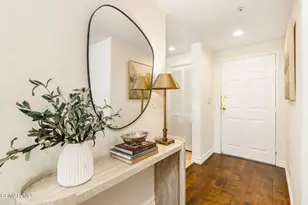 11920 Goshen Ave, Los Angeles, CA 90049 - Photo 13