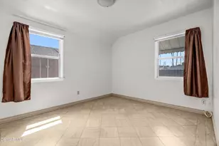 17400 Cantlay St, Lake Balboa, CA 91406 - Photo 11