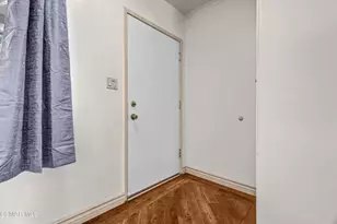 17400 Cantlay St, Lake Balboa, CA 91406 - Photo 29