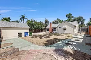 17400 Cantlay St, Lake Balboa, CA 91406 - Photo 23