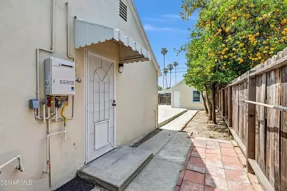 17400 Cantlay Street, Lake Balboa, CA 91406 - Photo 27