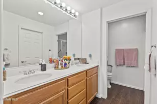 2046 Freesia Ave, Simi Valley, CA 93063 - Photo 9