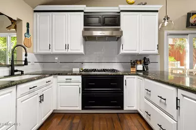 29438 Greengrass Court, Agoura Hills, CA 91301 - Photo 11