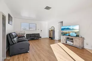 546 E Nugent St, Lancaster, CA 93535 - Photo 3