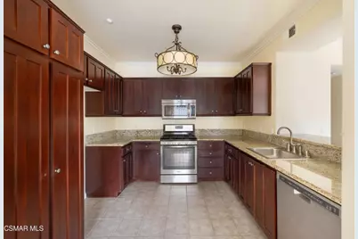 485 Country Club Drive #225, Simi Valley, CA 93065 - Photo 11