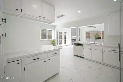 22949 Sycamore Creek Drive, Valencia, CA 91354 - Photo 9