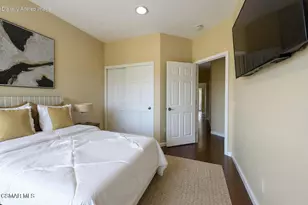 84 Via Katrina, Newbury Park, CA 91320 - Photo 33