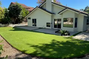 2147 Meadow Brook Ct, Thousand Oaks, CA 91362 - Photo 3