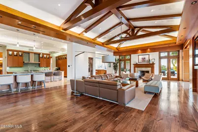 1300 Woodland Grove Court, Westlake Village, CA 91362 - Photo 13