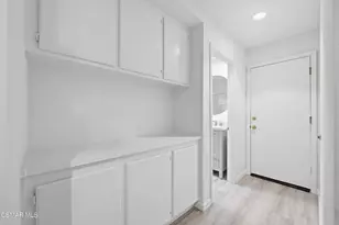2565 Winthrop Ct, Simi Valley, CA 93065 - Photo 21