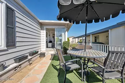 92 Poinsettia Gardens Drive, Ventura, CA 93004 - Photo 5