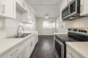 5349 Newcastle Ave, Encino, CA 91316 - Photo 11