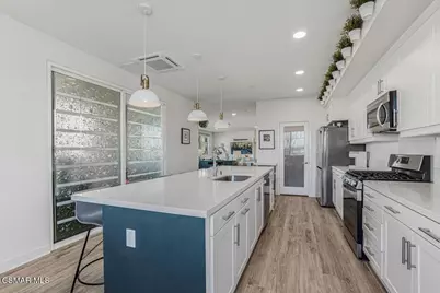 2870 Wagon Wheel Road #203, Oxnard, CA 93036 - Photo 13