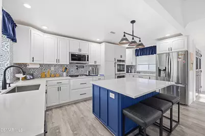 2497 Orangewood Place, Simi Valley, CA 93065 - Photo 11