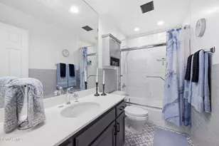 2497 Orangewood Pl, Simi Valley, CA 93065 - Photo 27